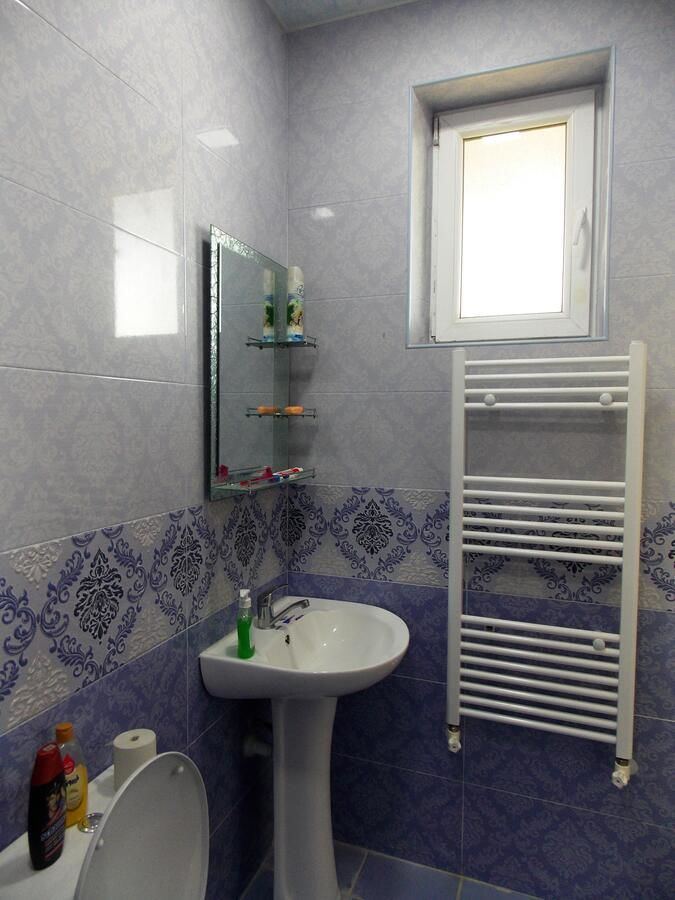Проживание в семье The Lichk Lodge Lichkʼ-7