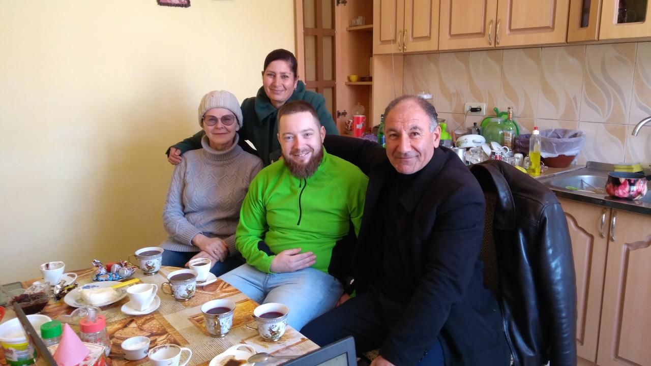 Проживание в семье The Lichk Lodge Lichkʼ-12